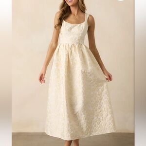 FORE ivory cream daisy jacquard princess dress